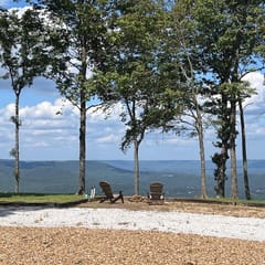 Ozark Vista Retreat - Ozark views and modern style