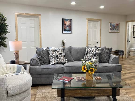 Ozark Serenity Lodge-Modern Comfort in the Ozarks - Image 2